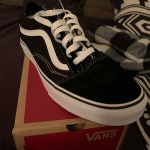 Brand New Vans size 9.5 Men